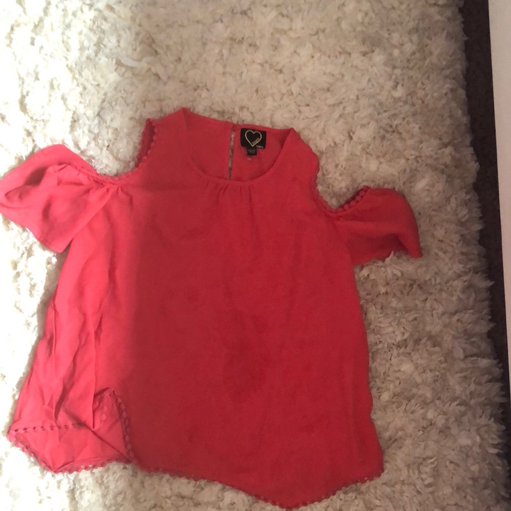 Pink Monteau open shoulder top. Beautiful on someone. Comfortable but dressy.
